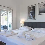 Dom wakacyjny Beeindruckende Am Rande Des Parenzana Mit Privatpool, Babybett Und Toller Aussicht