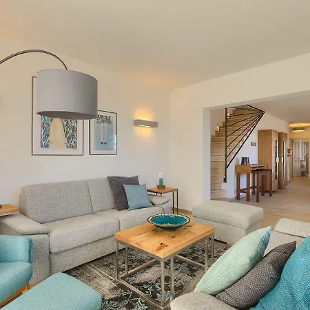 Beeindruckende Am Rande Des Parenzana Mit Privatpool, Babybett Und Toller Aussicht Nyaraló *