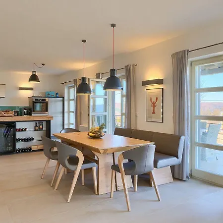 Nyaraló Beeindruckende Am Rande Des Parenzana Mit Privatpool, Babybett Und Toller Aussicht Vižinada